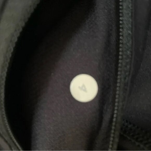 LULULEMON - Pace Rival Crop *22 in Black Size 4 - Picture 6 of 9